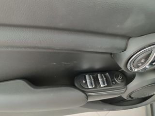 Mini Cooper D 2015-thumb-13