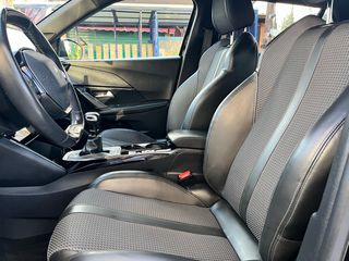 Peugeot 2008 2020 1.2 PureTech GT Line 131hp-thumb-9
