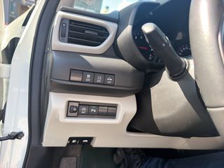 Suzuki Swift 2025 CVT HYBRID AUTOMATIC-thumb-16