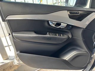 Volvo XC 90 2023-thumb-23