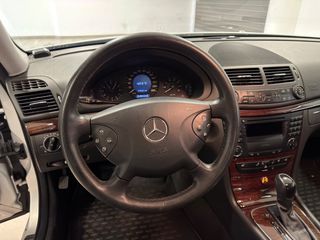Mercedes-Benz E 200 2006 AUTOMATIC SUNROOF AUTOK-thumb-10