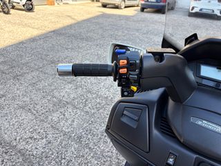 Suzuki Burgman 650 2012 AN 650 EXECUTIVE ABS-thumb-8