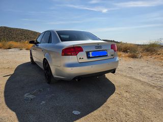 Audi A4 2005-thumb-2