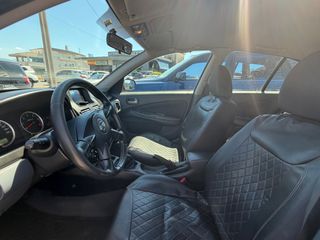Nissan Almera 2005 DIESEL-thumb-4