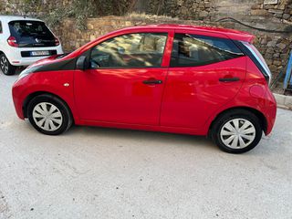 Toyota Aygo 2016-thumb-2