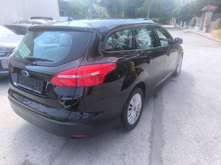 Ford Focus 2018-thumb-2