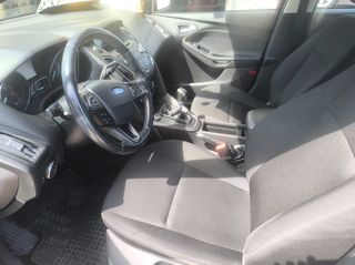 Ford Focus 2018-thumb-5