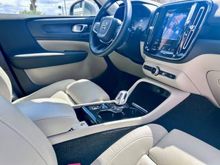 Volvo XC40 2022 AT Plus Dark 1.5 & ΔΕΡΜΑΤΙΝΟ ΣΑΛΟΝΙ//ΗΛΕΚΤΡΙΚΑ ΚΑΘΙΣΜΑΤΑ-thumb-12
