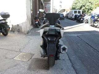 Kymco Xciting 400i 2014-thumb-3