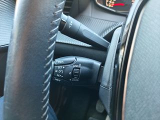 Peugeot 208 2022-thumb-16