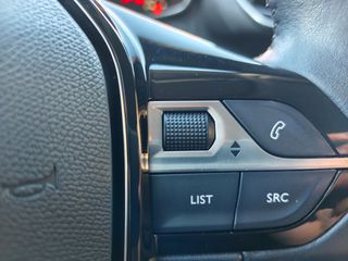 Peugeot 208 2022-thumb-18