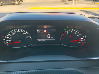 Peugeot 208 2022-thumb-19