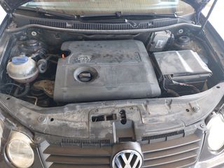 Volkswagen Polo 2005-thumb-2
