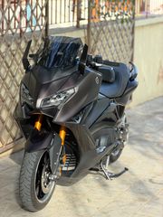 Yamaha TMAX 560 Tech Max 2025