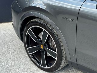 Porsche Cayenne 2020 E-HYBRID 462hp COUPE-thumb-7