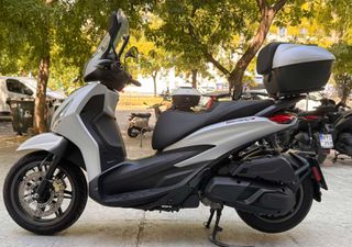 Piaggio Beverly 400 2023 SPORT-thumb-3
