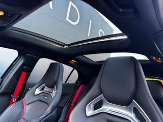 Mercedes-Benz GLA 45AMG 2016-thumb-29