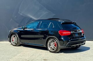 Mercedes-Benz GLA 45AMG 2016-thumb-10