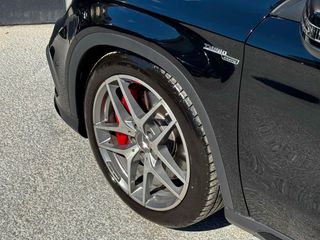 Mercedes-Benz GLA 45AMG 2016-thumb-8