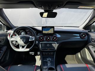 Mercedes-Benz GLA 45AMG 2016-thumb-15
