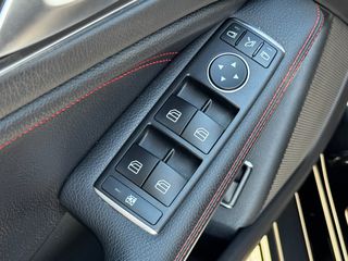 Mercedes-Benz GLA 45AMG 2016-thumb-23