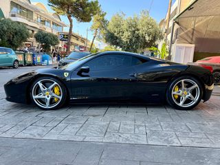 Ferrari 458 Italia 2010-thumb-4