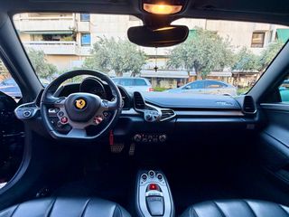 Ferrari 458 Italia 2010-thumb-6