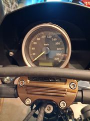 Harley Davidson XL 883 N Sportster IRON 2010-thumb-15