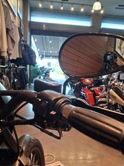 Harley Davidson XL 883 N Sportster IRON 2010-thumb-16