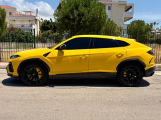 Lamborghini Urus 2020-thumb-3