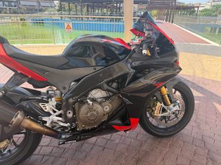 Aprilia RSV 4 Factory 2009 FACTORY-thumb-4