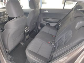 Kia Sportage 2021-thumb-9