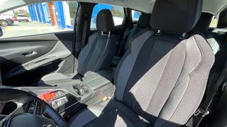 Peugeot 3008 2021 1.5 BLUEHDI 130 EAT8-thumb-11