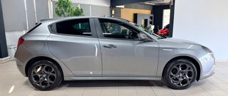 Alfa Romeo Giulietta 2017 SUPER EDITION CARBON CLIMA NAVI PARKTRONIC LED-thumb-8
