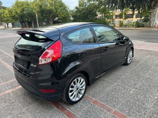 Ford Fiesta 2015-thumb-6