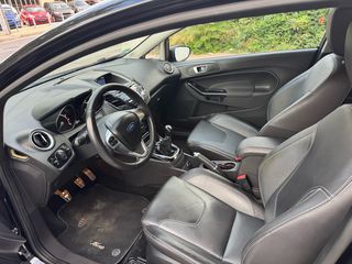 Ford Fiesta 2015-thumb-16