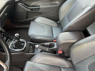 Ford Fiesta 2015-thumb-23