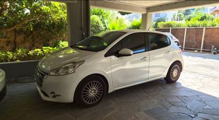 Peugeot 208 2012 Hdi