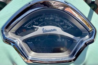 Piaggio GTS 125 2025 ΜΠΑΓΑΖΙΕΡΑ ΑΝΕΜΟΘΡΑΥΣΤΗΣ 800ΧΛΜ-thumb-4
