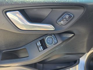 Ford Fiesta 2018 1.5 TDCI-thumb-25