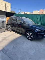 volvo xc40 t4-thumb-1