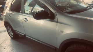 Nissan Qashqai+2 2009-thumb-4