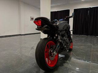 Yamaha MT-07 2021-thumb-2