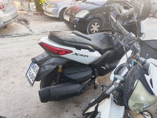 Yamaha XMAX 400 2015-thumb-2