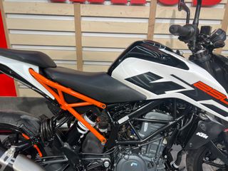 KTM 250 Duke 2019-thumb-8