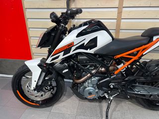 KTM 250 Duke 2019-thumb-18