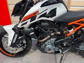 KTM 250 Duke 2019-thumb-21