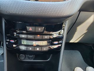Peugeot 2008 2017 ALLURE AUTOMATIC-thumb-19