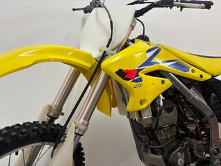 Suzuki RM-Z 250 2005-thumb-6
