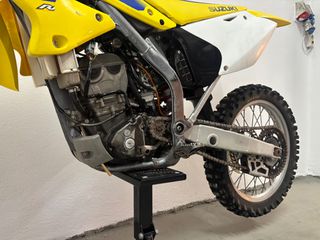 Suzuki RM-Z 250 2005-thumb-8